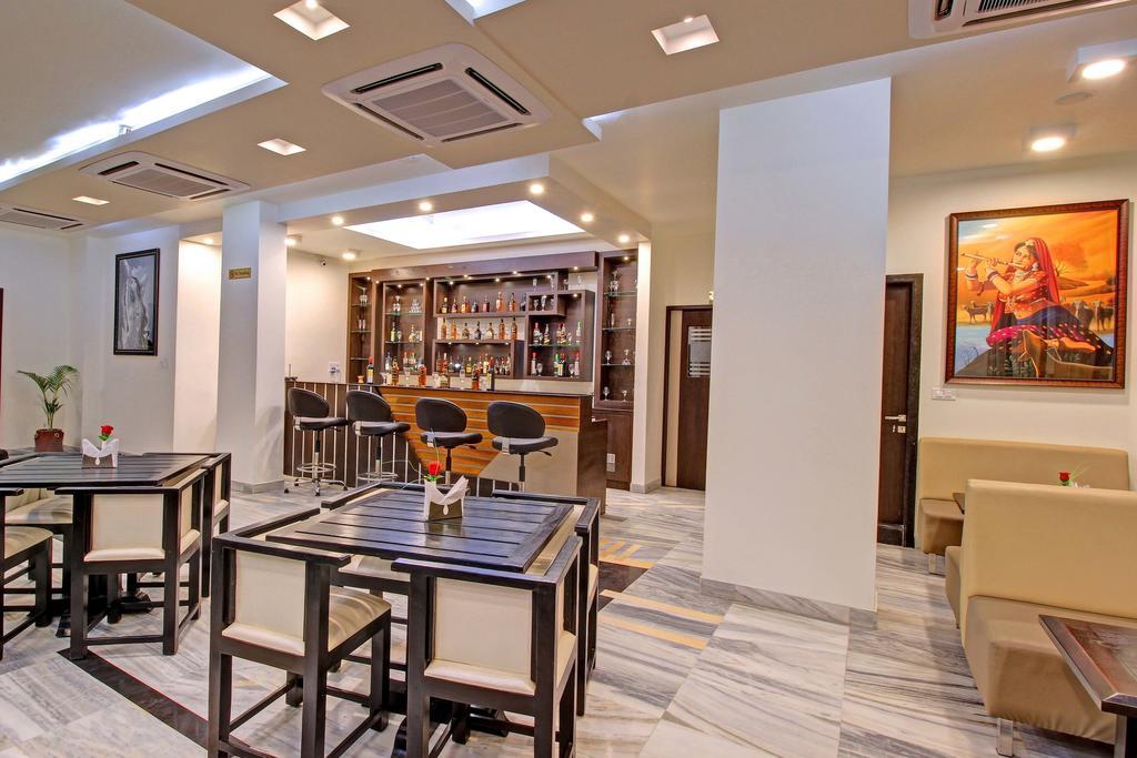 Hotel Nawalgarh Plaza Exterior photo