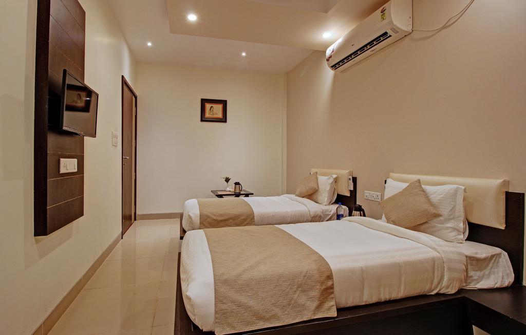 Hotel Nawalgarh Plaza Room photo